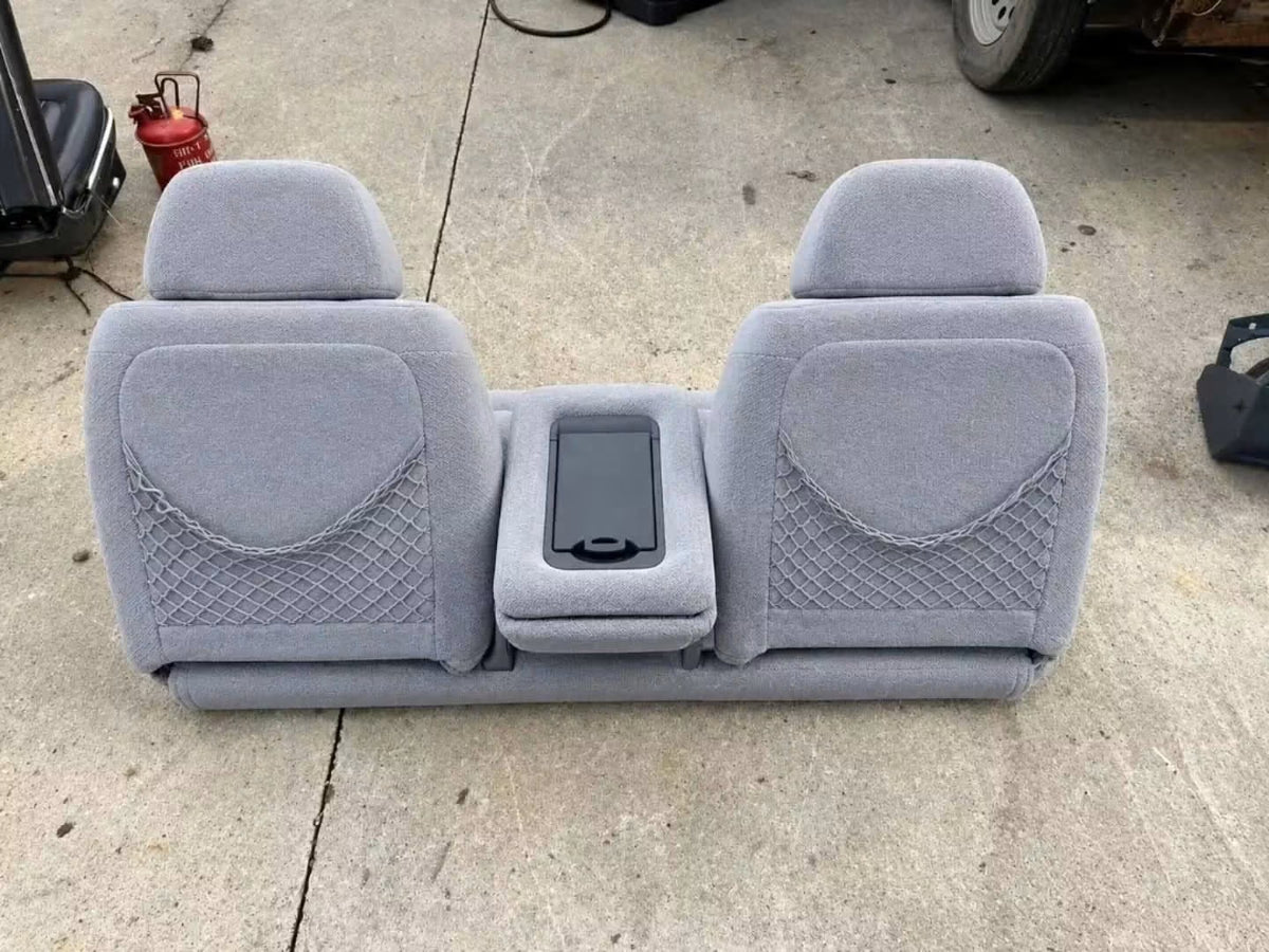 Front Bench Seat - 95-99 Chevy/GMC OBS/GMT400 (Gray Cloth)