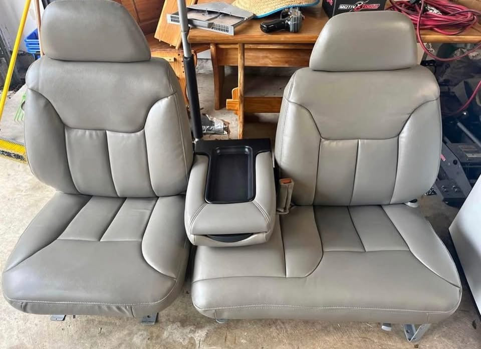 Leather Seats - 95-98 Chevy/GMC (Like New)