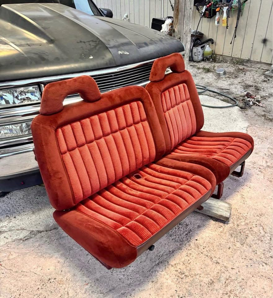 60/40 Bench Seat - OBS Chevy/GMC (Maroon/Red)